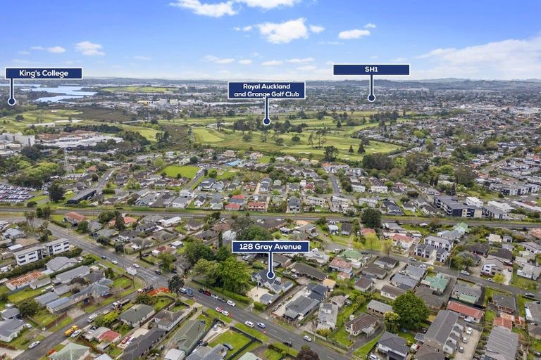 Photo of property in 128 Gray Avenue, Papatoetoe, Auckland, 2024