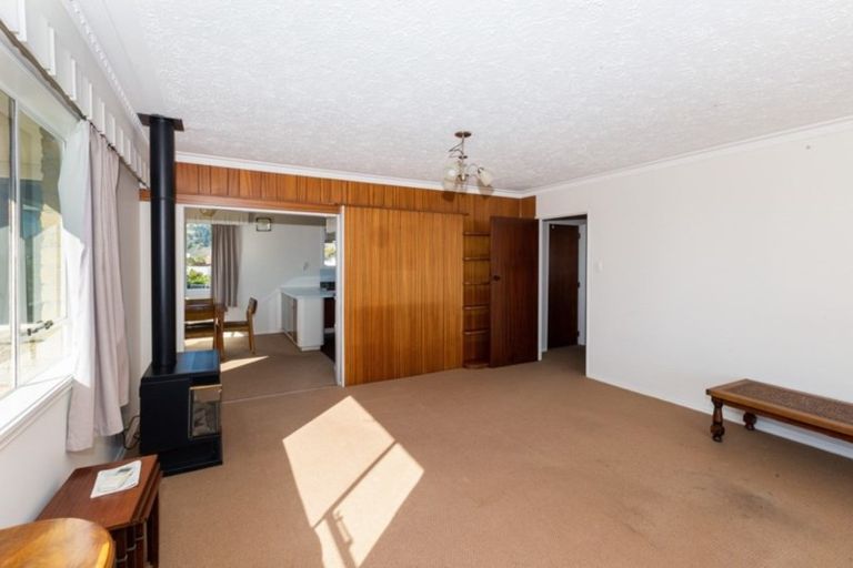 Photo of property in 21 Main Road, Redcliffs, Christchurch, 8081