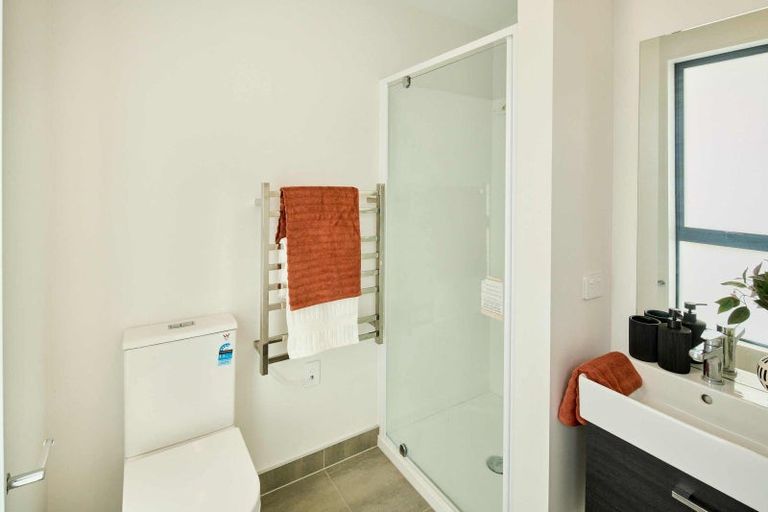 Photo of property in 2b Mamari Street, Rongotai, Wellington, 6022