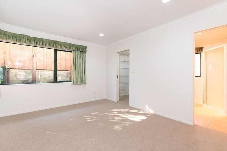Photo of property in 30 Limerick Place, Dannemora, Auckland, 2016