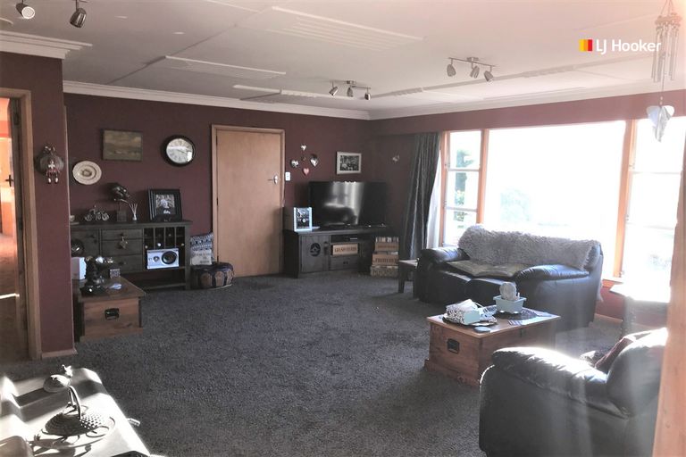 Photo of property in 695 Centre Road, Momona, Outram, 9073