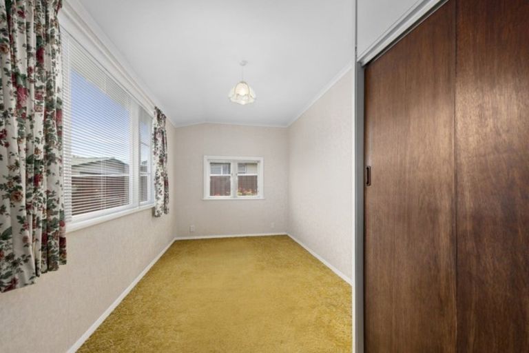 Photo of property in 9 Lane Street, Wallaceville, Upper Hutt, 5018