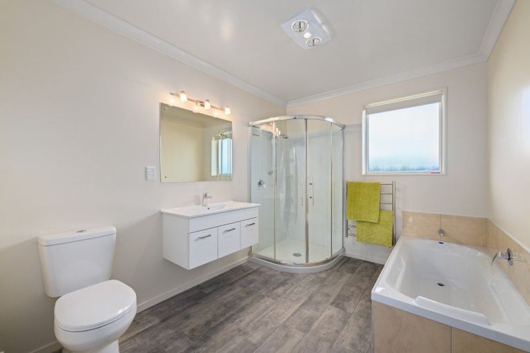 Photo of property in 23 Admiralty Place, Waikawa, Picton, 7220