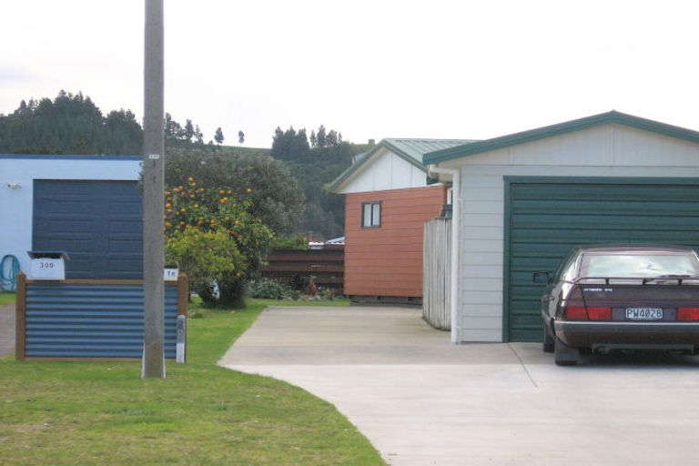 Photo of property in 311b Port Road, Whangamata, 3620