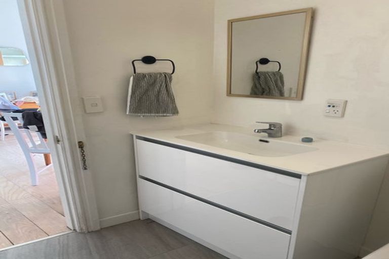 Photo of property in 4/201b The Terrace, Wellington Central, Wellington, 6011