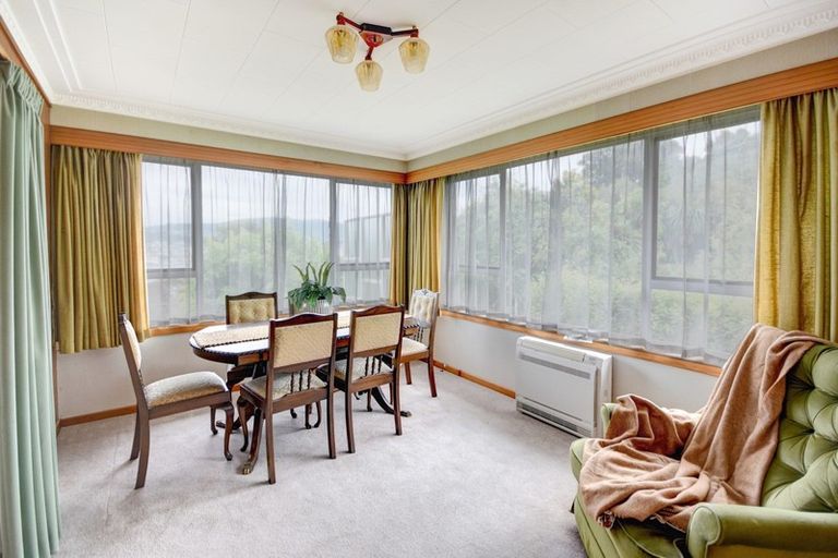 Photo of property in 50 Glendevon Place, Vauxhall, Dunedin, 9013