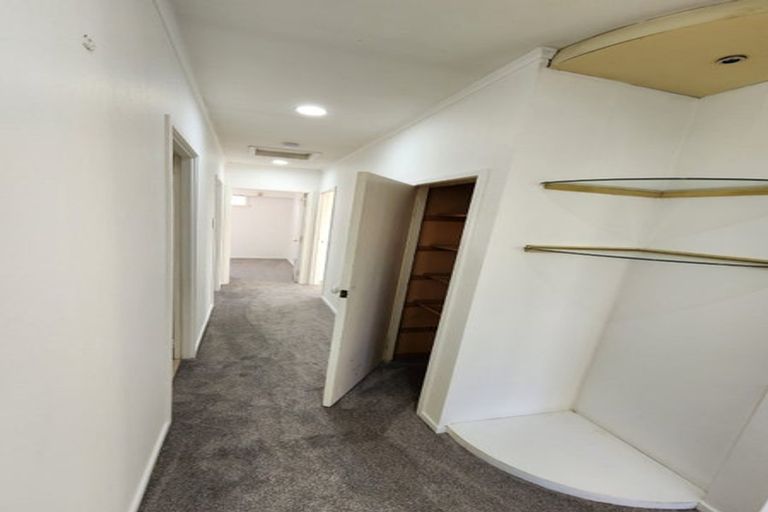 Photo of property in 48 Cardiff Road, Pakuranga, Auckland, 2010