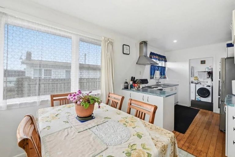 Photo of property in 6 Kea Street, Selwyn Heights, Rotorua, 3015