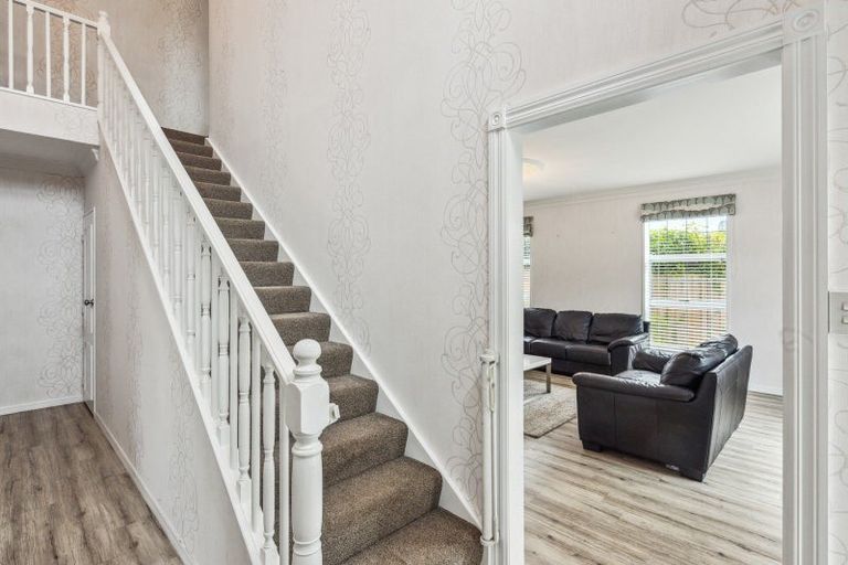 Photo of property in 16 Byrd Street, Levin, 5510