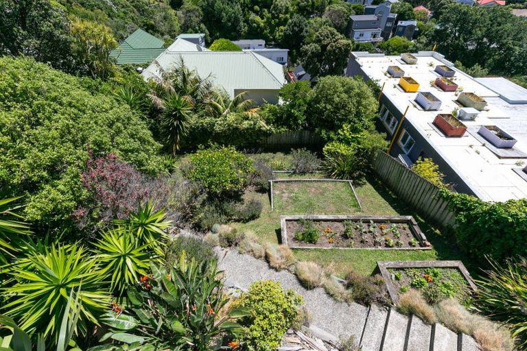 Photo of property in 51 Milne Terrace, Island Bay, Wellington, 6023