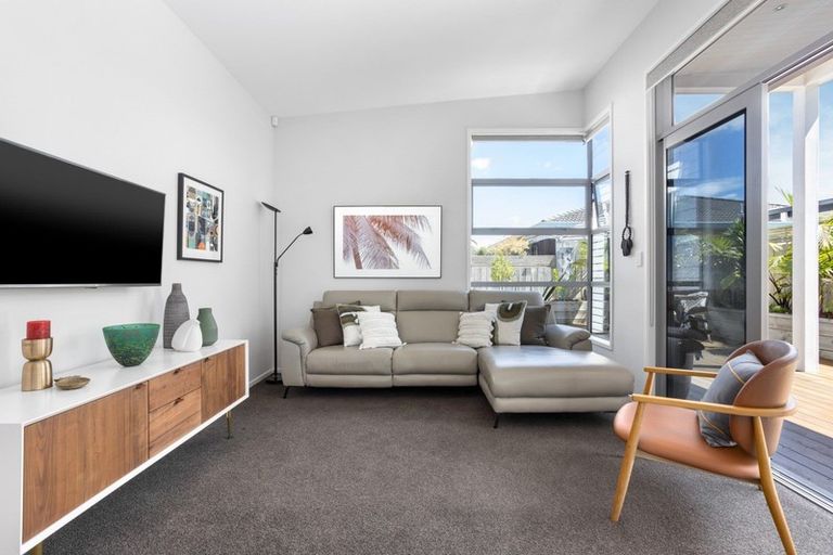 Photo of property in 14 Hugo Way, Papamoa Beach, Papamoa, 3118