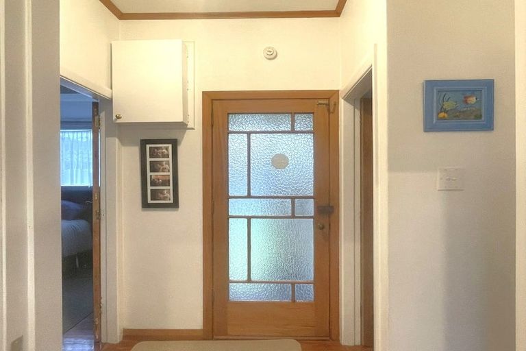 Photo of property in 28 Bell Road, Waiwhetu, Lower Hutt, 5010