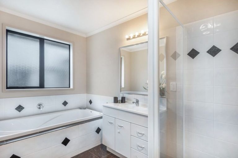 Photo of property in 1 Belgrave Court, Huntington, Hamilton, 3210