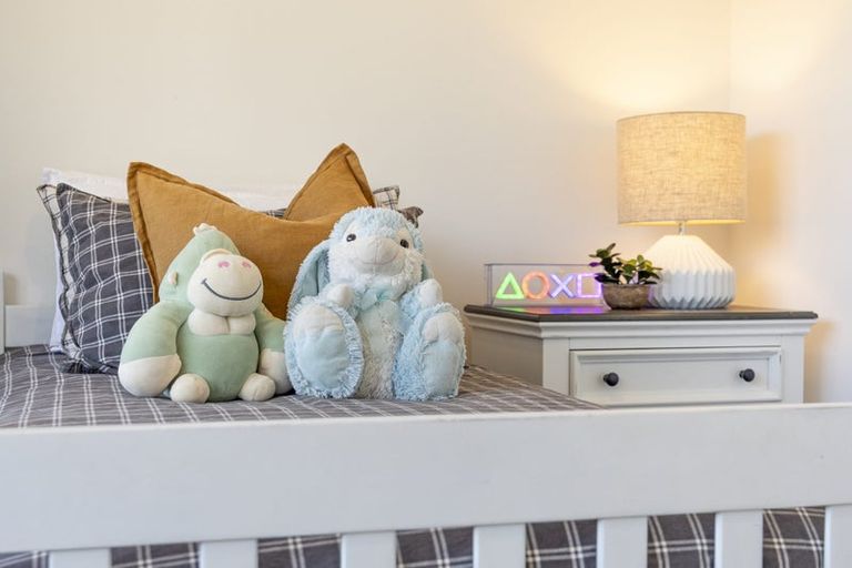 Photo of property in 44b Crosland Road, South Head, 0874