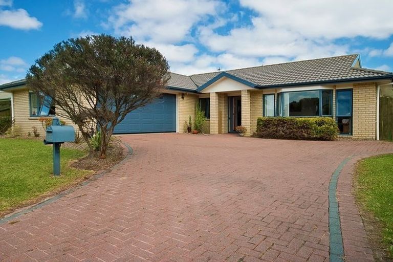 Photo of property in 20 Gransna Lane, East Tamaki, Auckland, 2013