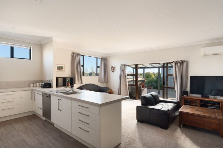 Photo of property in 93 Carlton Street, Bellevue, Tauranga, 3110