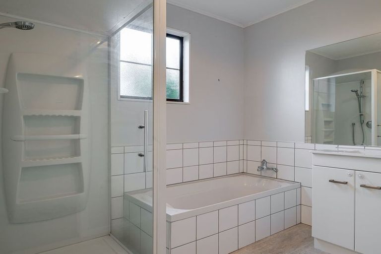 Photo of property in 68 Pencarrow Street, Highbury, Palmerston North, 4412