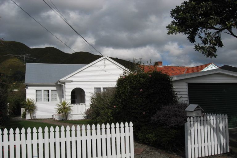 Photo of property in 16 Bell Road, Waiwhetu, Lower Hutt, 5010