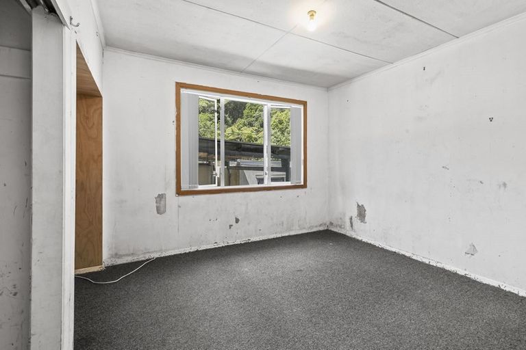 Photo of property in 19 Sunny Grove, Wainuiomata, Lower Hutt, 5014