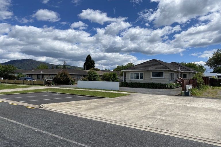 Photo of property in 1423 Hinemoa Street, Rotorua, 3010