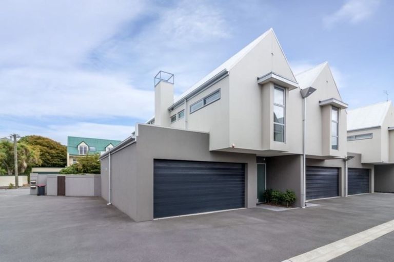 Photo of property in 34 Rhodes Street, Merivale, Christchurch, 8014