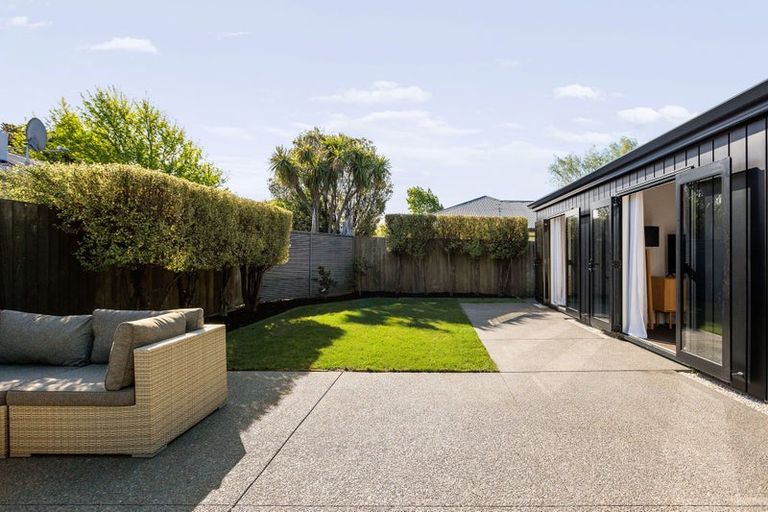 Photo of property in 137 Mcfaddens Road, St Albans, Christchurch, 8052