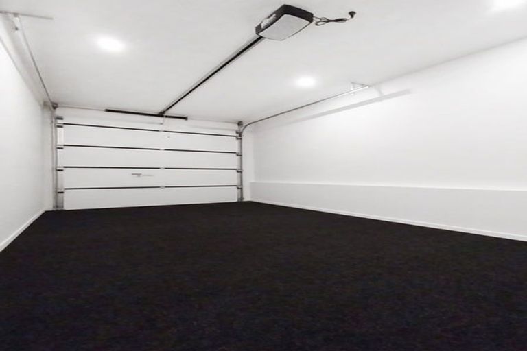 Photo of property in 4/535 Swanson Road, Ranui, Auckland, 0612