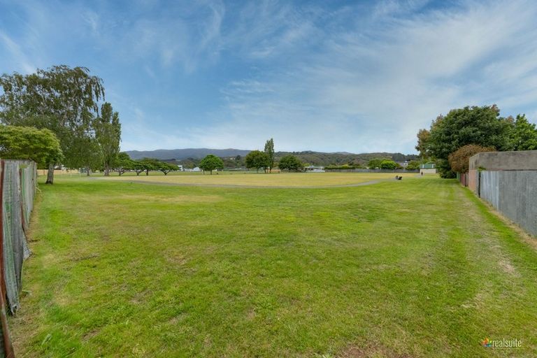 Photo of property in 41 Oxford Crescent, Ebdentown, Upper Hutt, 5018