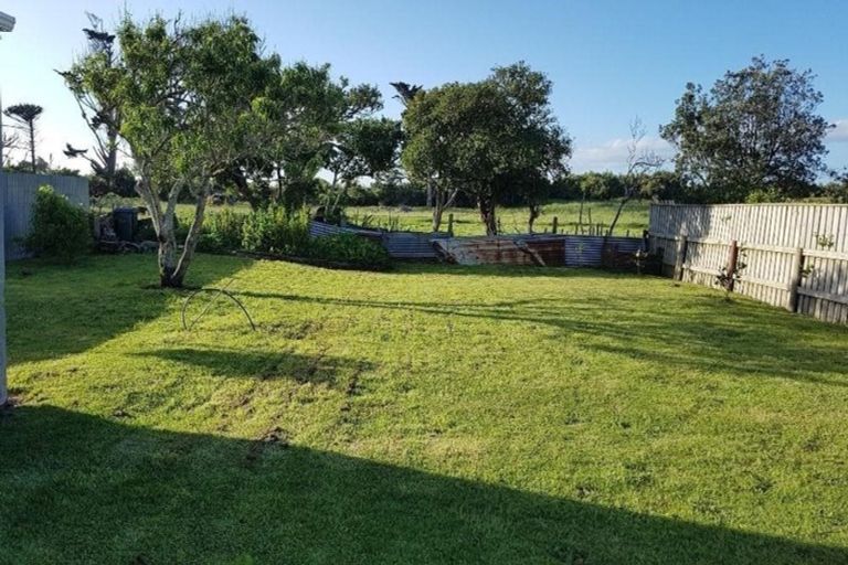 Photo of property in 6 Hadfield Street, Beach Haven, Auckland, 0626