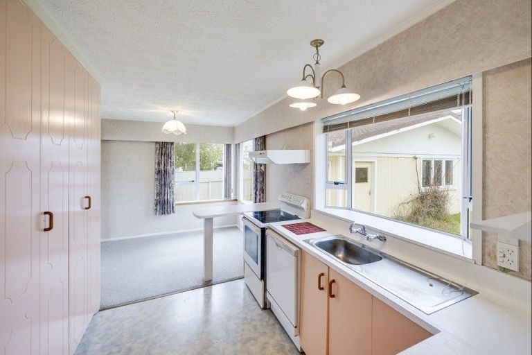 Photo of property in 43 Holyrood Street, Taradale, Napier, 4112