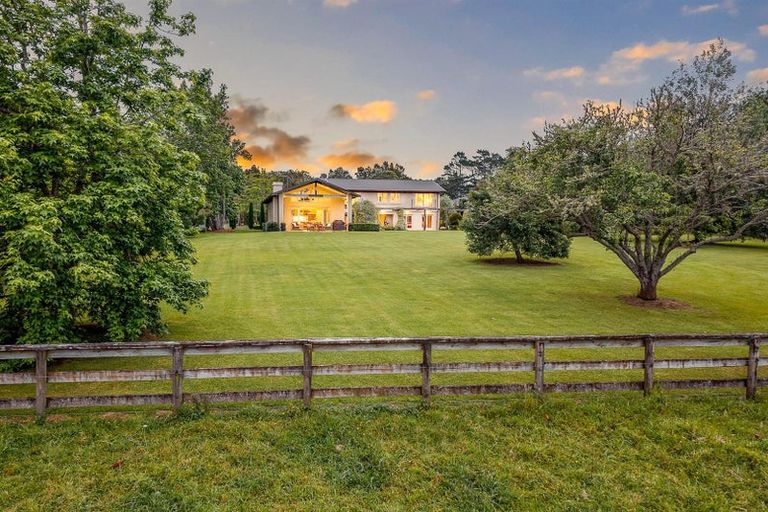 Photo of property in 5 Dysart Lane, Kumeu, 0891