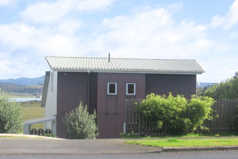 Photo of property in 30 Raumati Crescent, Onerahi, Whangarei, 0110