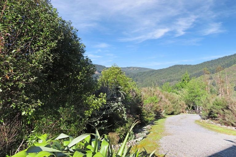 Photo of property in 1556 Akatarawa Road, Akatarawa Valley, Upper Hutt, 5372