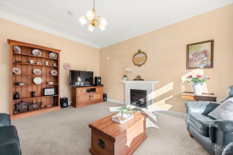 Photo of property in 64 Totara Crescent, Woburn, Lower Hutt, 5011