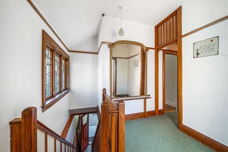 Photo of property in 35 Wharfe Street, South Hill, Oamaru, 9400