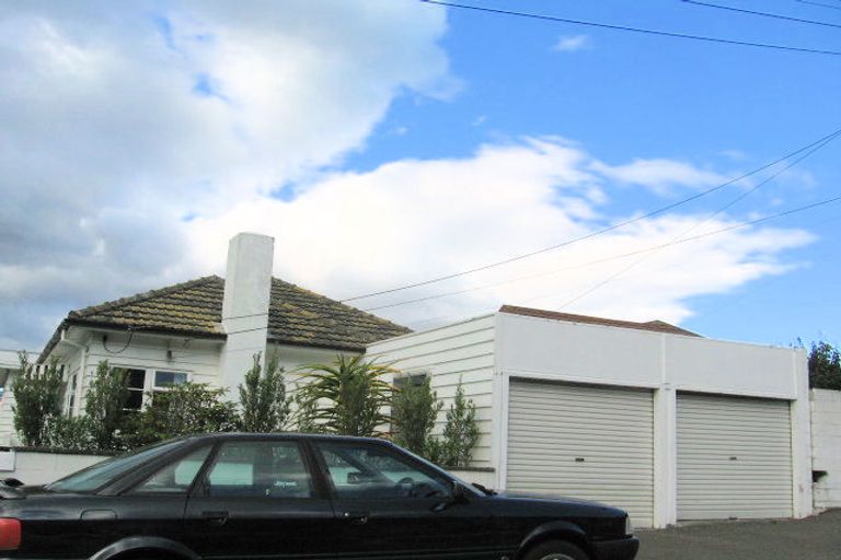 Photo of property in 51 Ferry Street, Seatoun, Wellington, 6022