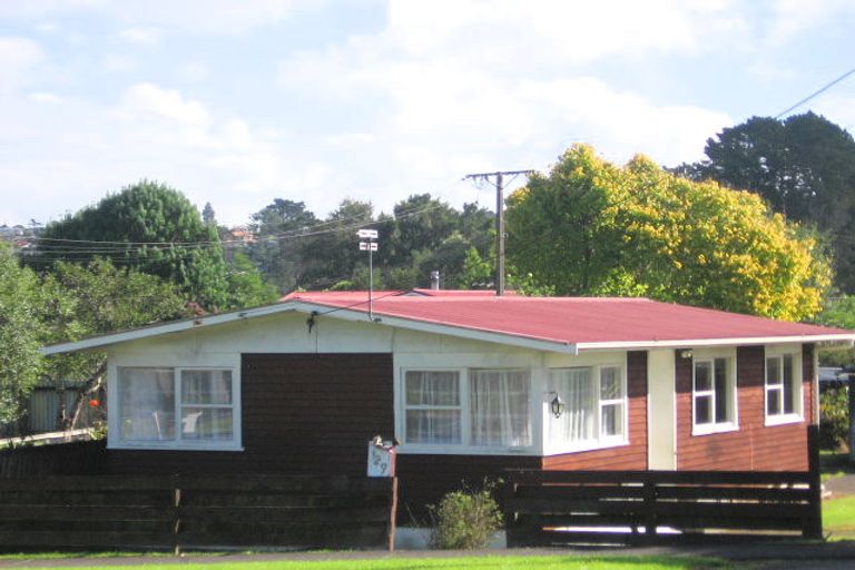 Photo of property in 129 Henderson Valley Road, Henderson, Auckland, 0612