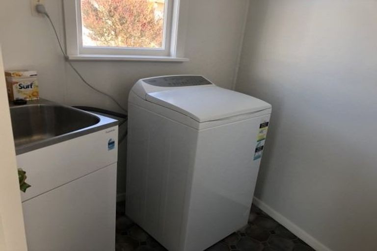 Photo of property in 7 Sinclair Avenue, Highbury, Palmerston North, 4412