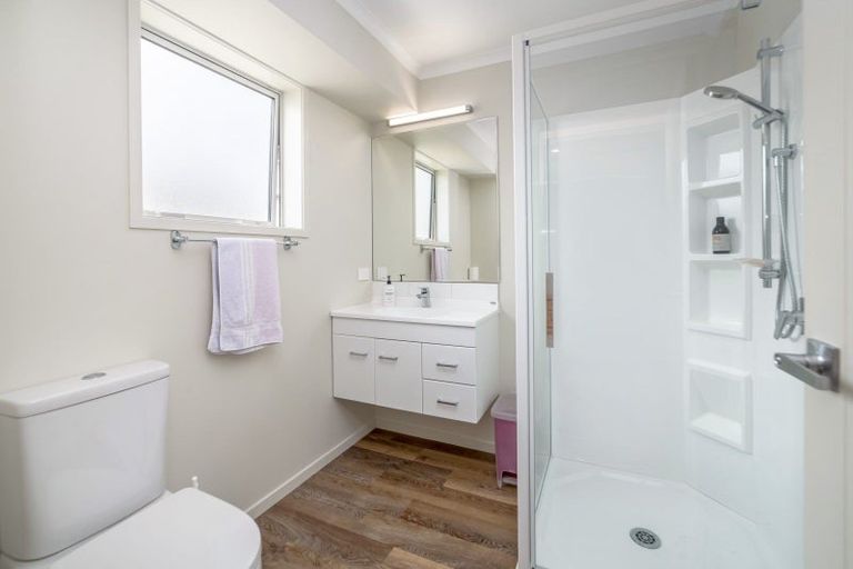 Photo of property in 25 Tarata Grove, Lansdowne, Masterton, 5810