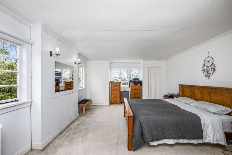 Photo of property in 86 Tawa Road, Kumeu, 0891