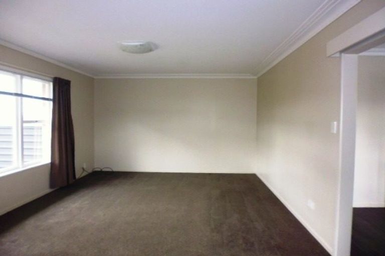 Photo of property in 2/43 East Street, Papakura, 2110