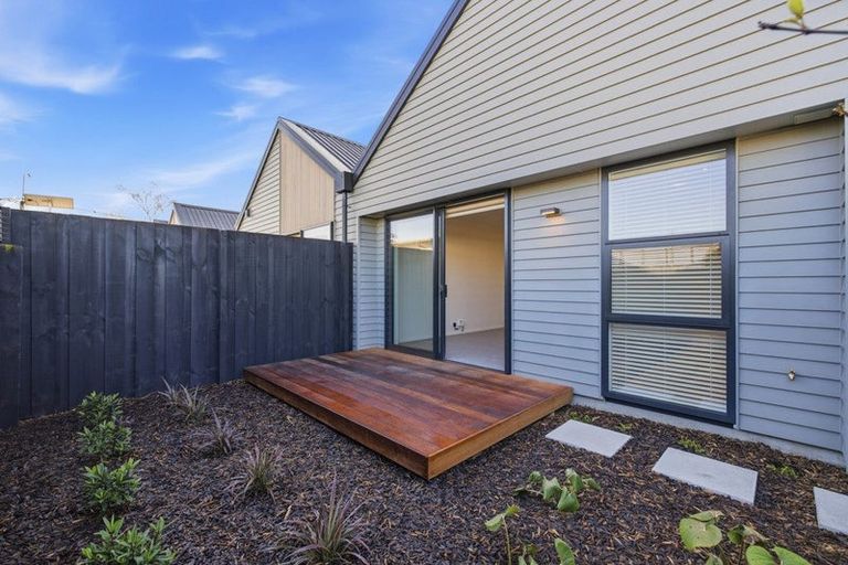 Photo of property in 2 Evatt Street, Bryndwr, Christchurch, 8053