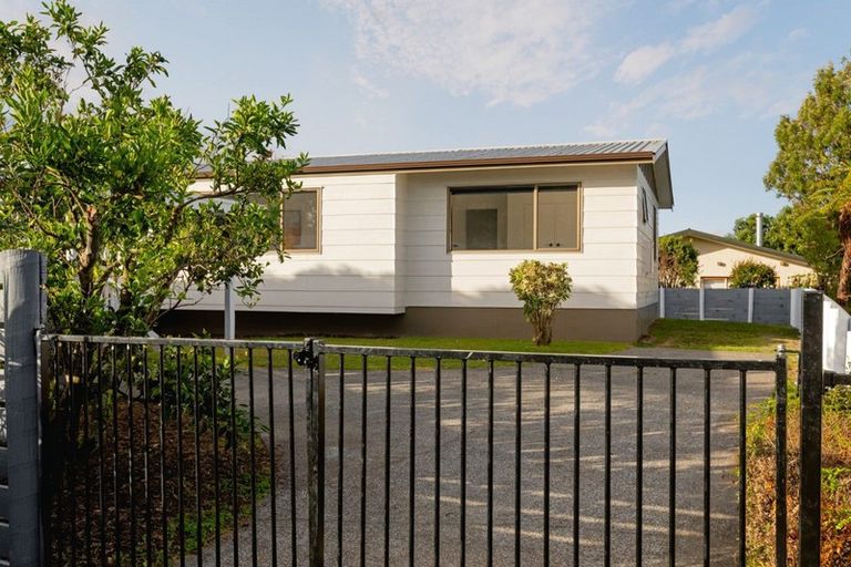 Photo of property in 3b Townhead Crescent, Bethlehem, Tauranga, 3110
