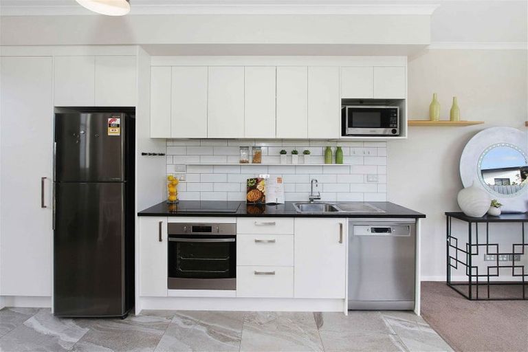 Photo of property in 24 Rangihina Road, Hobsonville, Auckland, 0616