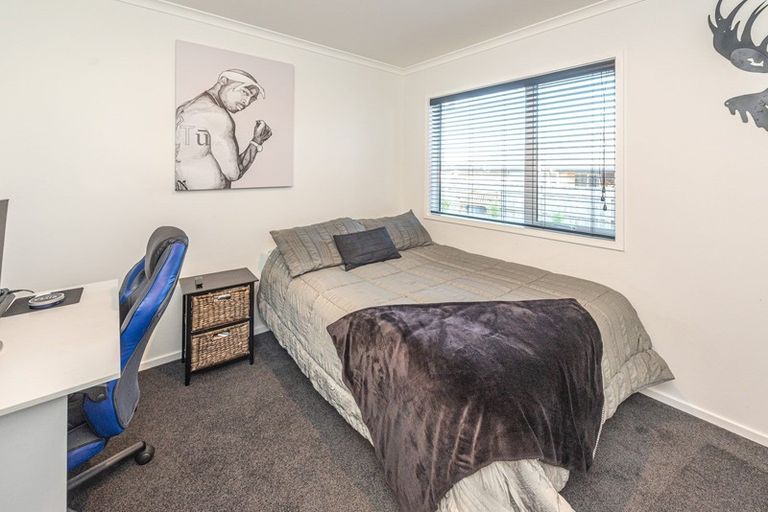 Photo of property in 16 Magnolia Crescent, Tawhero, Whanganui, 4501