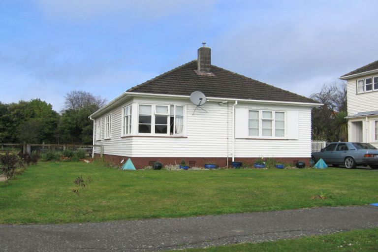 Photo of property in 128 Rangiora Avenue, Roslyn, Palmerston North, 4414