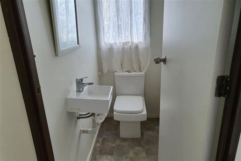 Photo of property in 1/8 Nearco Street, Randwick Park, Auckland, 2105