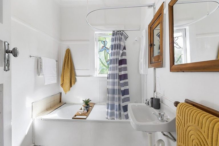 Photo of property in 51 Farnham Street, Mornington, Wellington, 6021