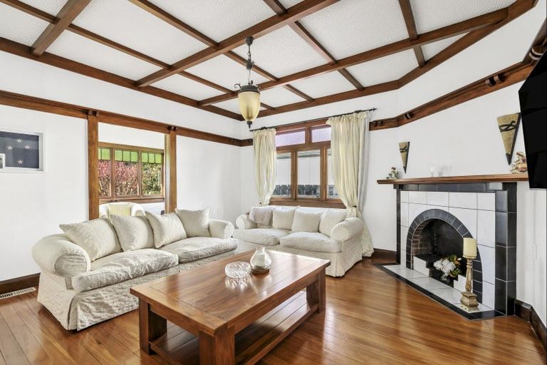 Photo of property in 72 Thornton Road, Cambridge, 3434