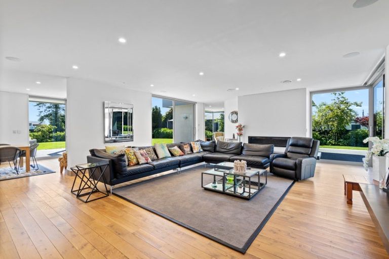 Photo of property in 32 Talboys Drive, Winton, 9720